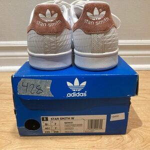 NWT Adidas Women's size 8.5 Stan Smith sneakers, "White/Ash Pearl", BZ0410